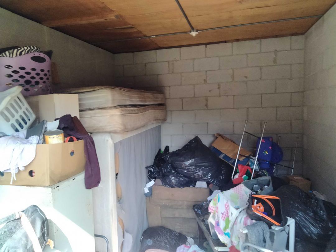 Storage Unit Auction in Hinesville, GA at Gray Line Storage 937 E.G